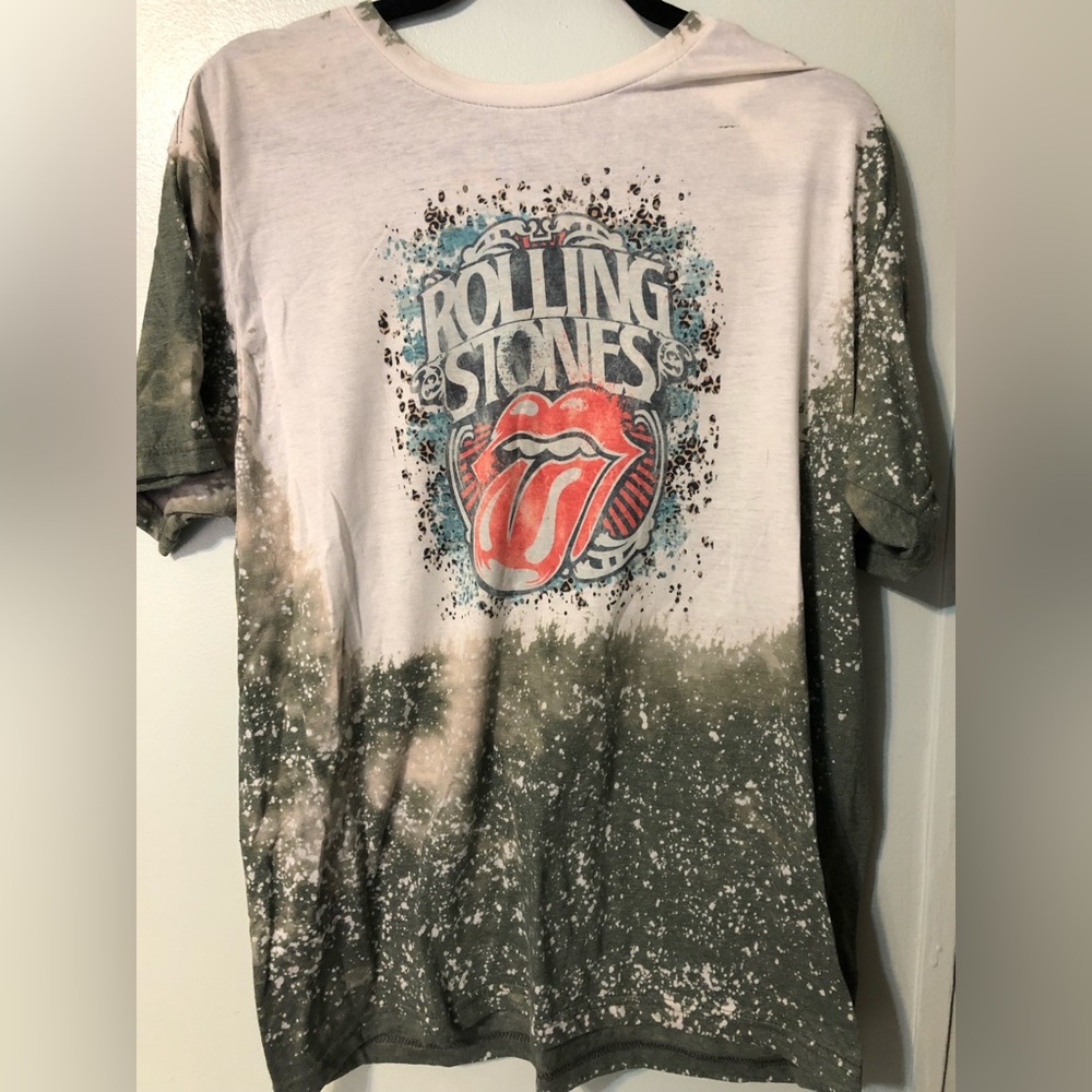 Women’s T-shirt